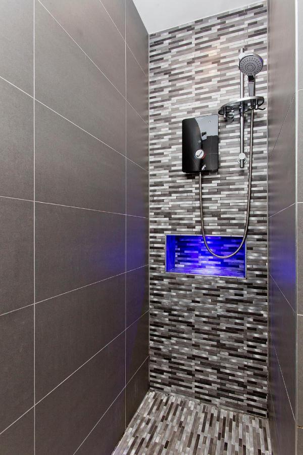 Ultra Modern, West End Village, Refurbished 1 Bed EDI Exteriér fotografie